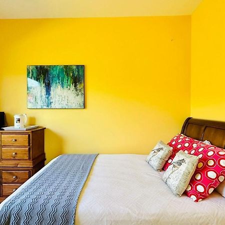Quiet Room In ริชมอนด์ ภายนอก รูปภาพ